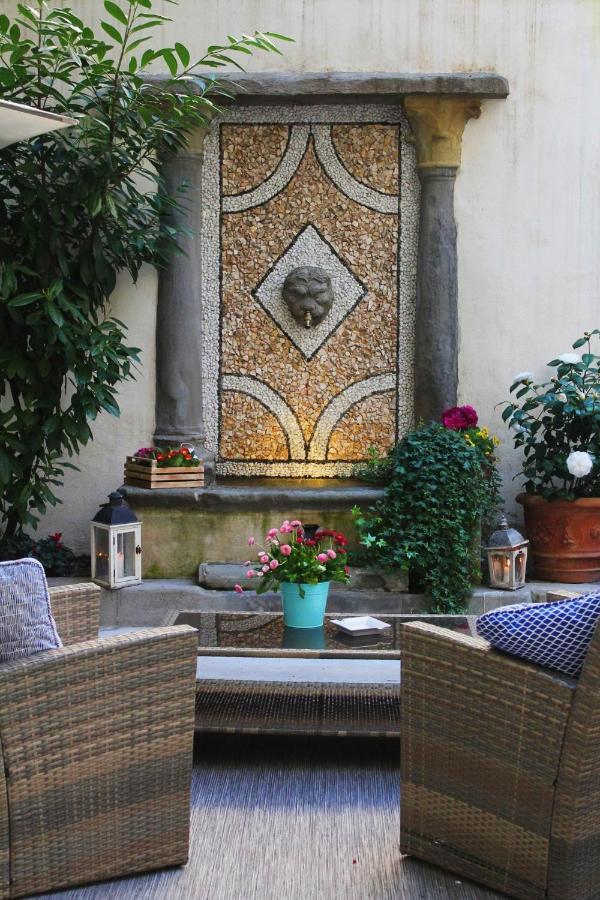Bed and Breakfast Il Cortile Di Elisa & Our Flats Lucca Exterior foto