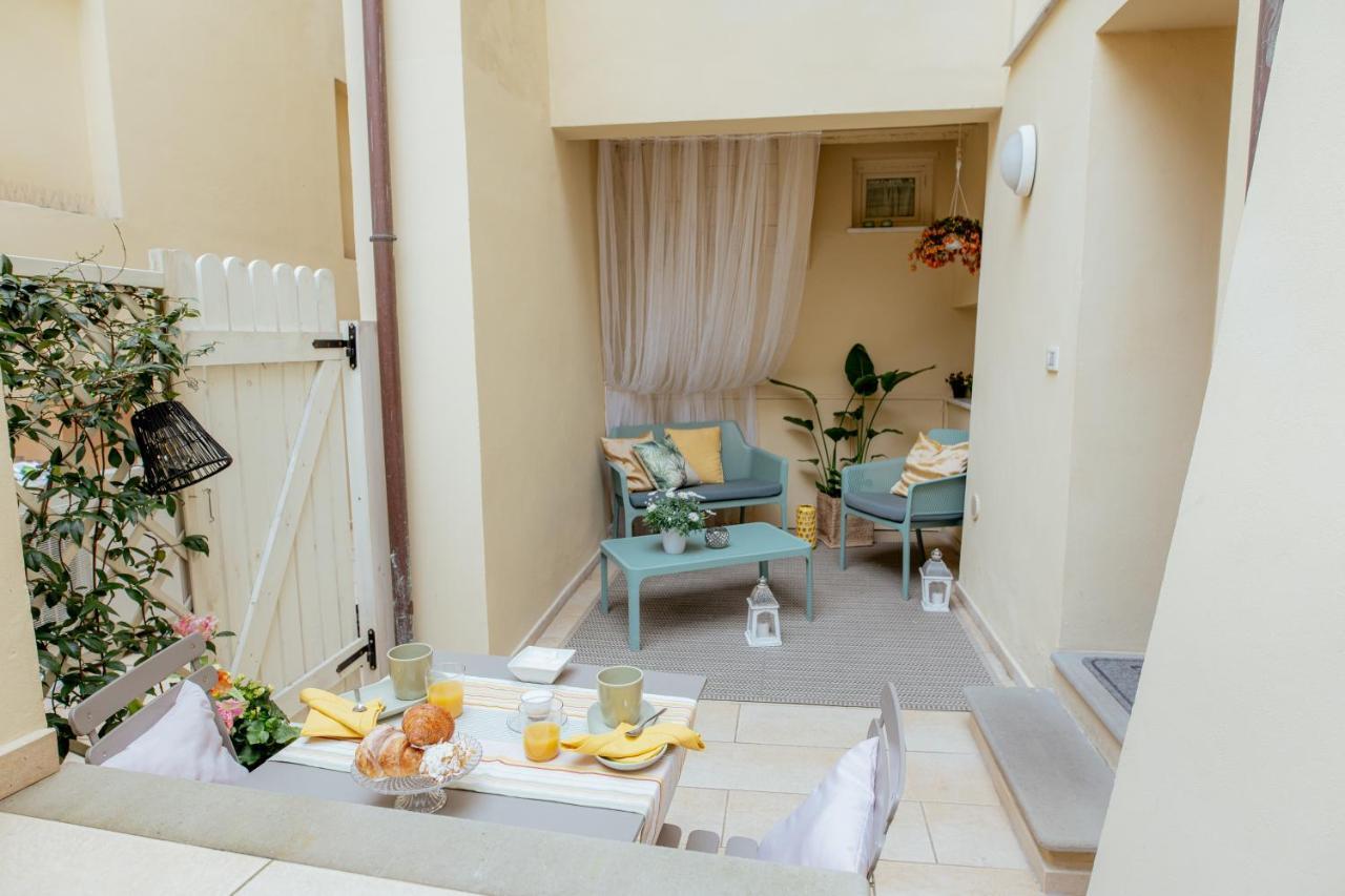 Bed and Breakfast Il Cortile Di Elisa & Our Flats Lucca Exterior foto